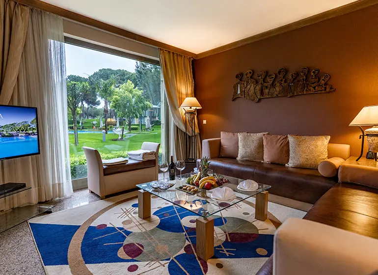 Select Villa